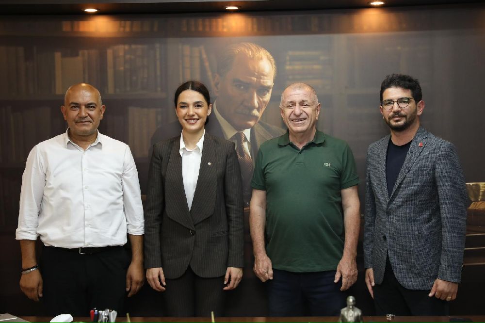 Ümit Özdağ Bucak'ta Başkan Gümüş'ü ziyaret etti Bakın neler söyledi