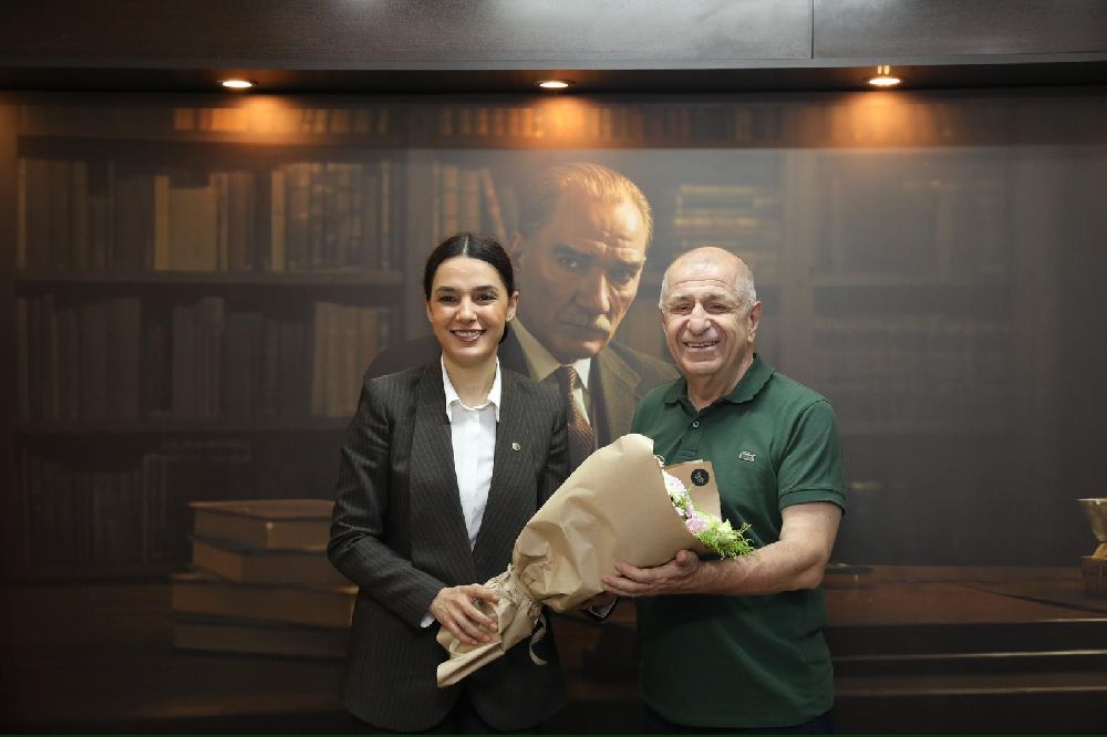 Ümit Özdağ Bucak'ta Başkan Gümüş'ü ziyaret etti Bakın neler söyledi