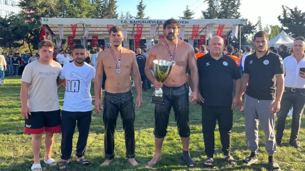 2025 İstanbul 20. Bahçelievler Yağlı Güreşleri’nde Başpehlivan kim oldu 