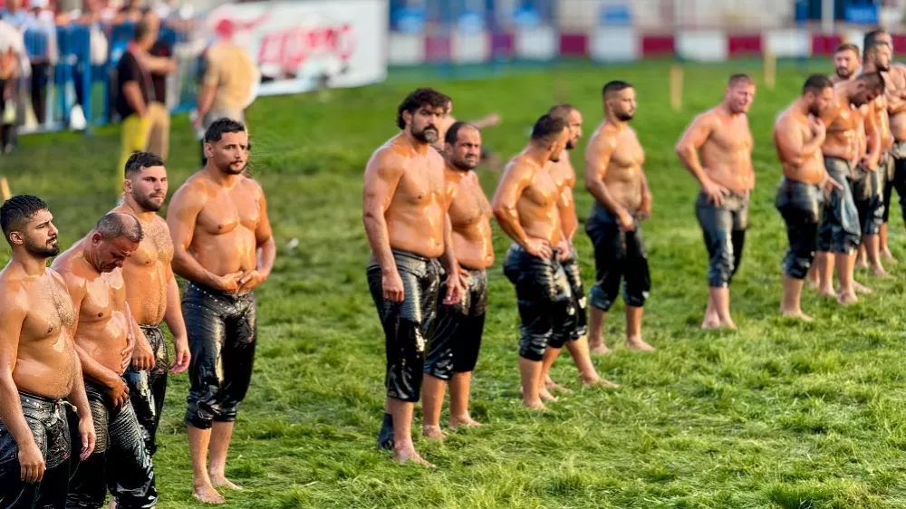 2025 yılı 673. Elmalı Yağlı pehlivan Güreşleri'nde Yarı final heyecanı Baş pehlivan Kim olur ?