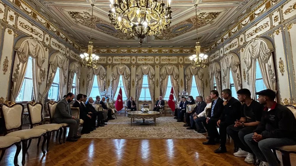 38. Ahilik Haftası etkinliklerinde esnaf Mehter Marşı eşliğinde İstanbul Valiliği’ne yürüdü