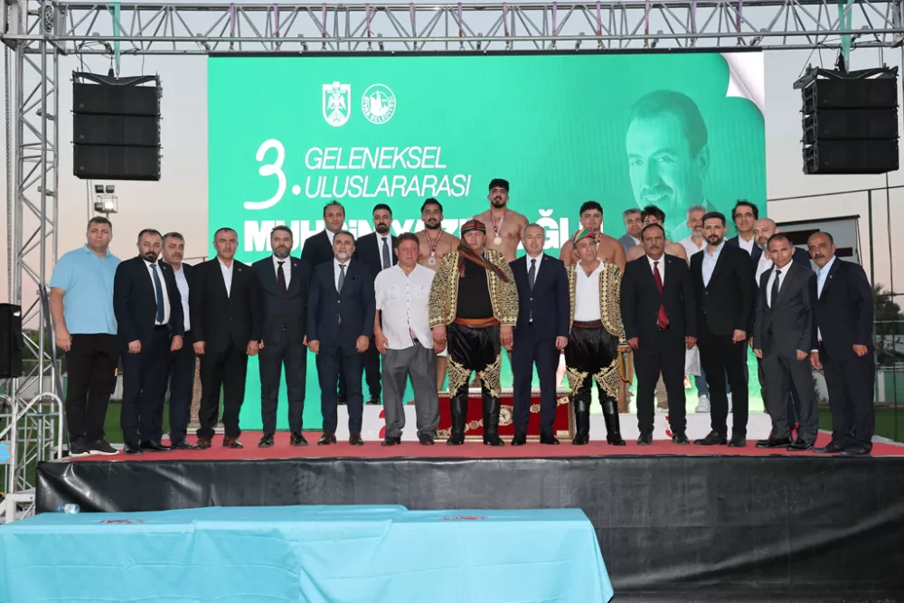 Sivas 3. Muhsin Yazıcıoğlu Karakucak Güreşleri yapıldı Başpehlivan Kim Oldu