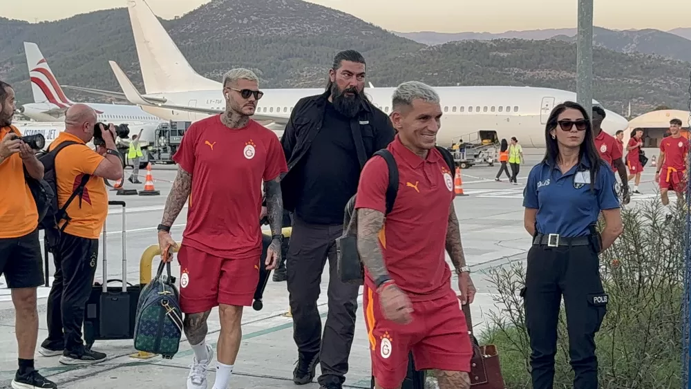 Galatasaray Futbol takımı , Alanyaspor maçı için Antalya Alanya 'da