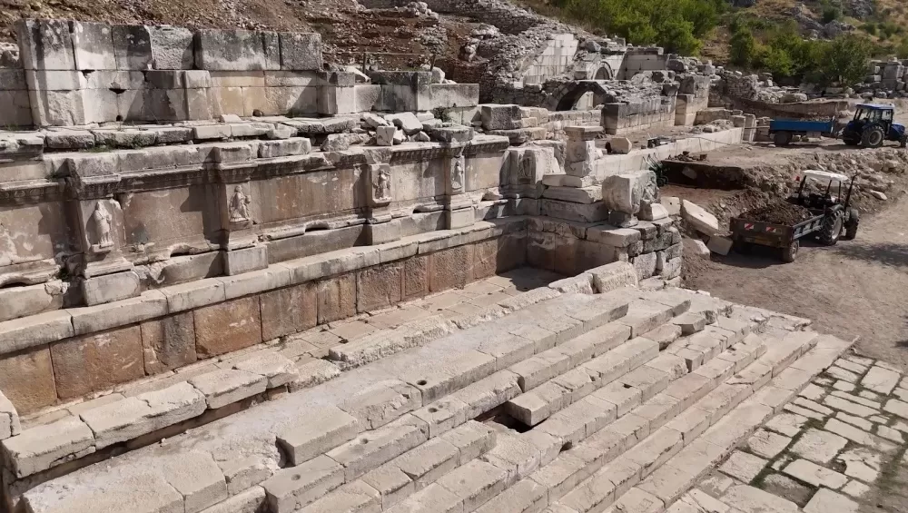 Sagalassos’ta 1800 yıllık Hadrianus Çeşmesi gün yüzüne çıkıyor
