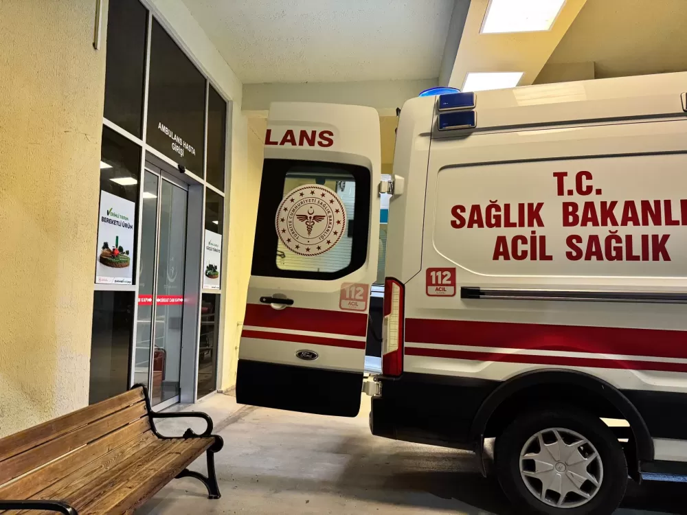 Antalya'nın Gazipaşa ilçesinde düdüklü tencerenin patlaması sonucu bir kadın yaralandı.