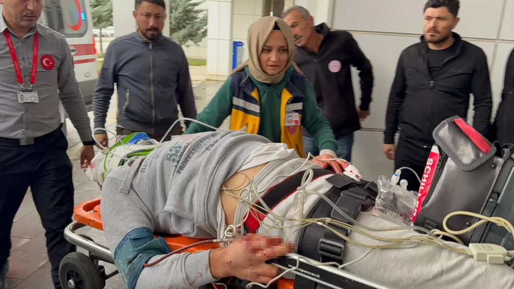 Aksaray'da jandarma aracına minibüs çarptı 2 jandarma şehit oldu, 1 vatandaş hayatını kaybetti