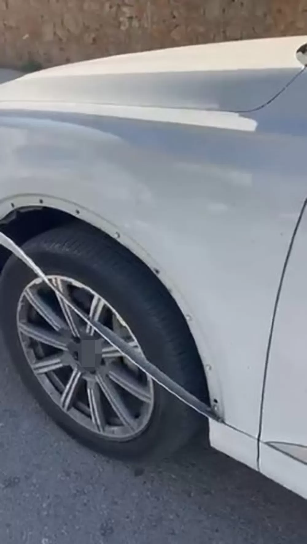 Alanya’da trafik tartışmasında cam yumruklayan safari aracı sürücüsü serbest bırakıldı