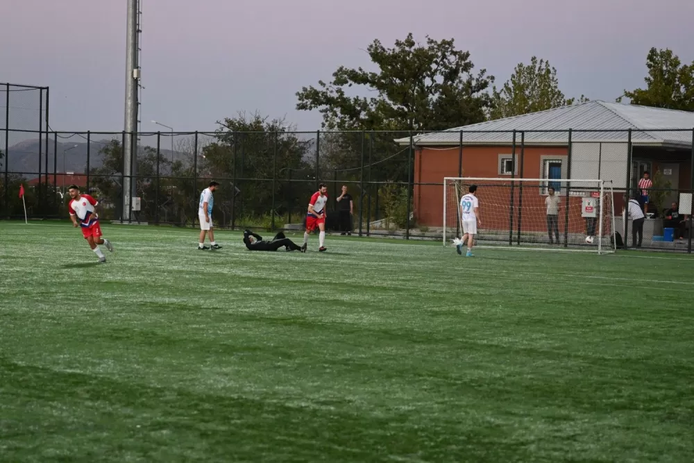 Isparta'da kurumlar sahada