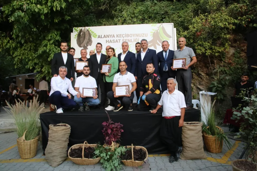 Antalya Alanya'da keçiboynuzu hasat şenliği ve coğrafi tescil belge töreni