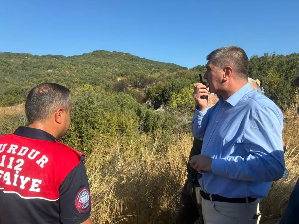 Ağlasun'da orman yangını kontrol altında! Başkan Ercengiz bölgede bilgi aldı