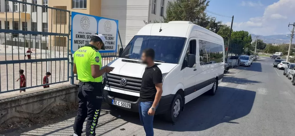Gazipaşa'da jandarma ve polisten servislere sıkı denetim