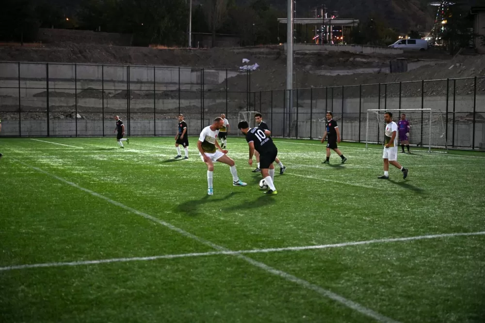 Isparta'da kurumlar sahada