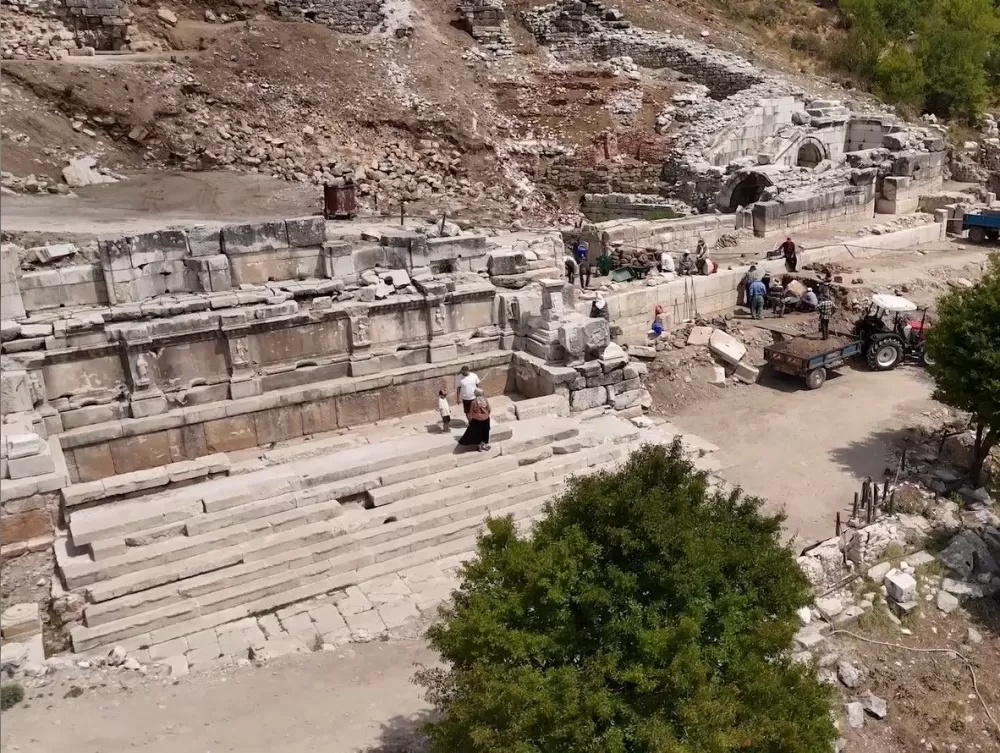 Sagalassos’ta 1800 yıllık Hadrianus Çeşmesi gün yüzüne çıkıyor