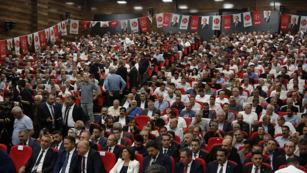 Van'da Konuşan MHP Genel Başkan Yardımcısı Durmaz: "Terörsüz Türkiye hedefinin hiçbir yerinde terör örgütüyle pazarlık yoktur"