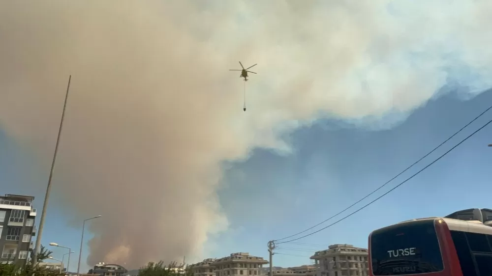 Alanya'da ormanlık alanda yangın