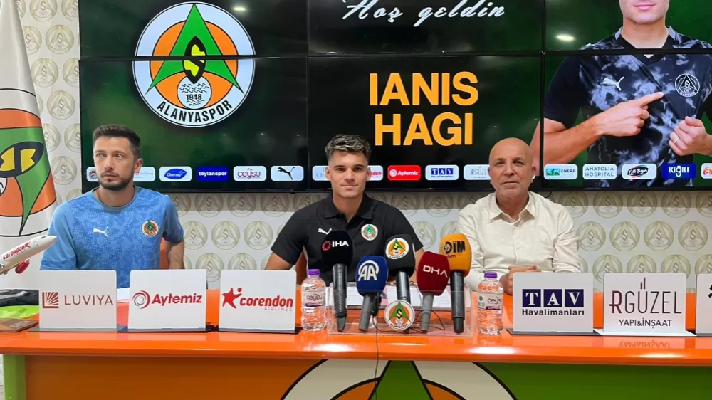 Alanyaspor, Ianis Hagi ile sözleşme imzaladı