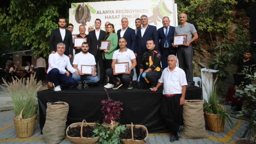 Antalya Alanya'da keçiboynuzu hasat şenliği ve coğrafi tescil belge töreni