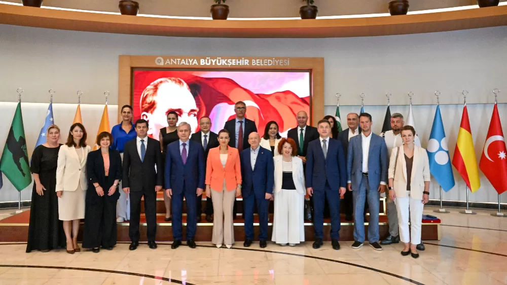 Antalya’da 4 binden fazla Rus iş insanı yatırım yapıyor ,Antalya-Moskova hattında stratejik buluşma