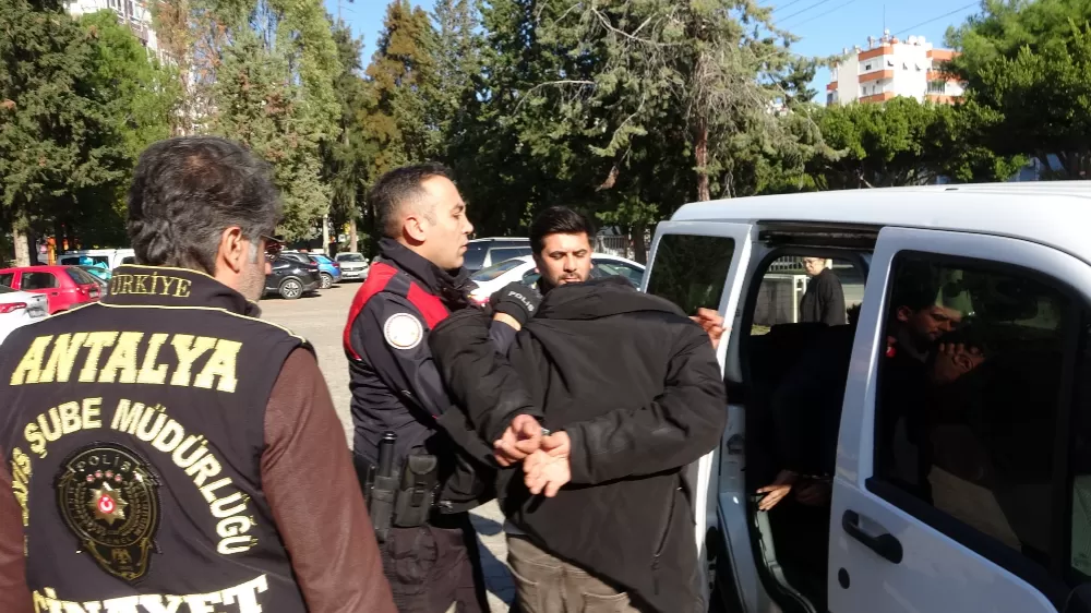 Antalya'da kıraathanedeki cinayet davasında sanık ikinci kez hakim karşısında