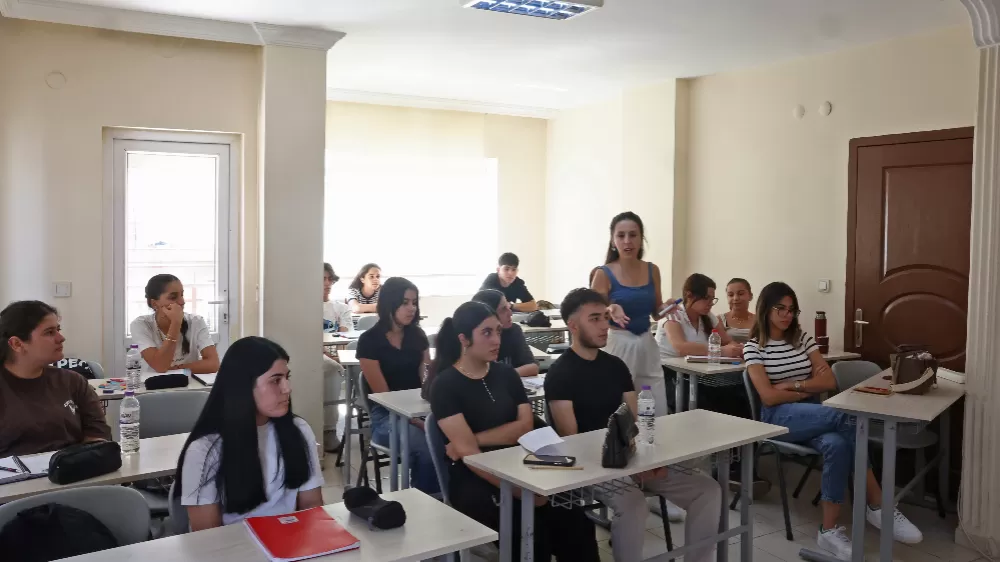 Antalya'da YKS hazırlık kursları başladı