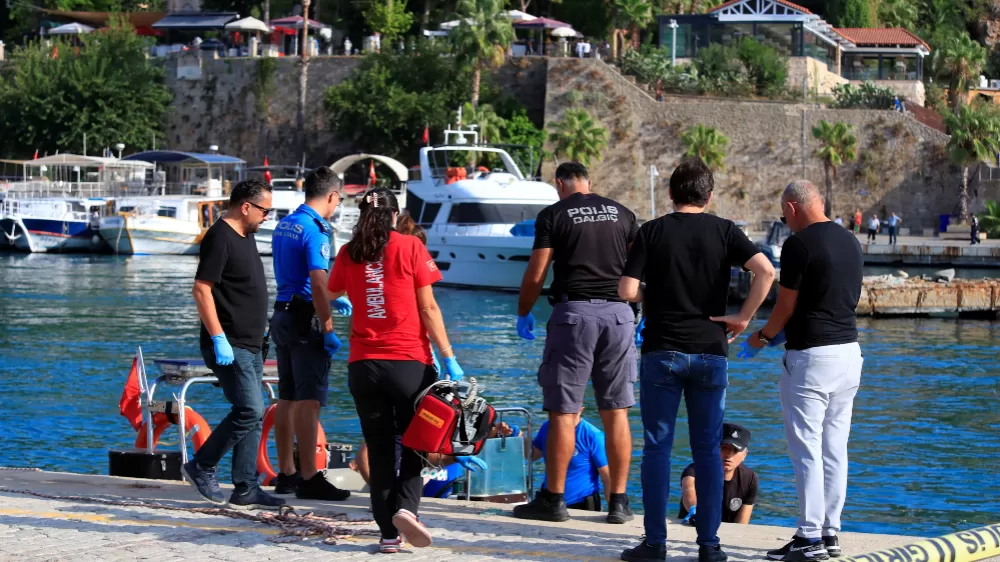 Antalya Falezlerde Cezaevinden izinli çıkan şahsın denizde cansız bedeni bulundu