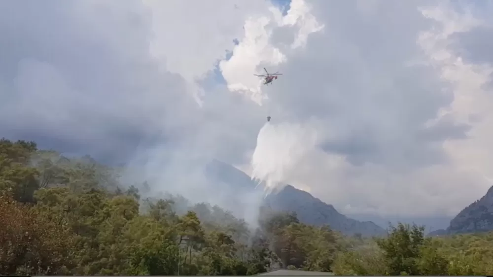 Antalya Kemer'de orman yangını Ekipler seferber oldu