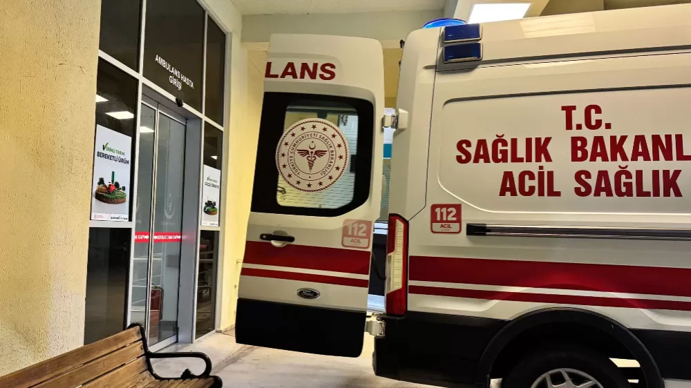 Antalya'nın Gazipaşa ilçesinde düdüklü tencerenin patlaması sonucu bir kadın yaralandı.