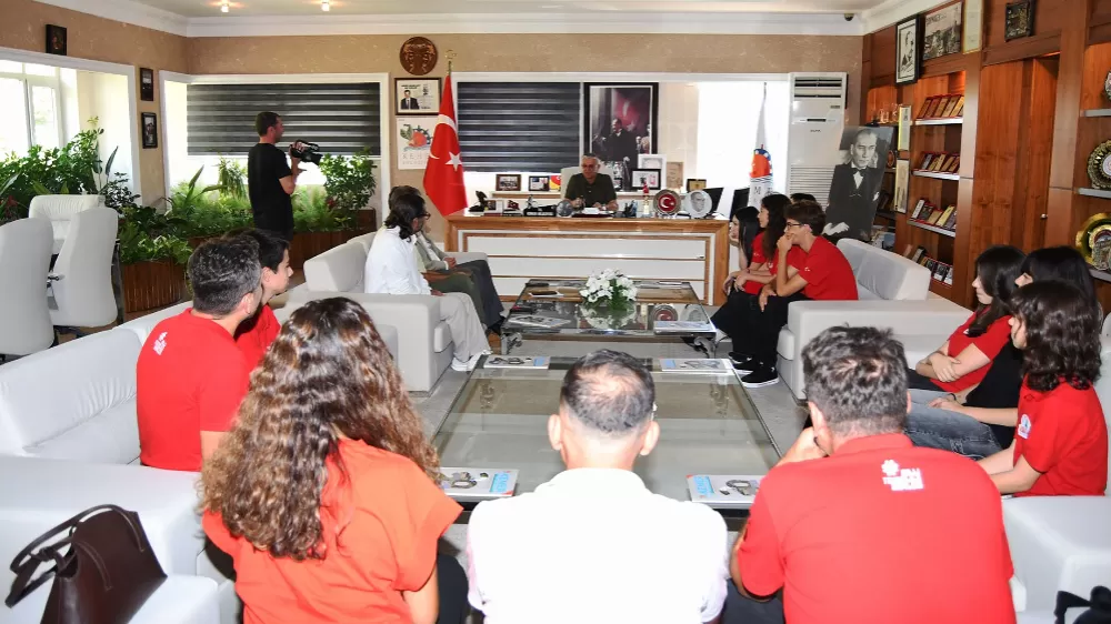 Başarılarını Başkan Topaloğlu ile paylaştılar