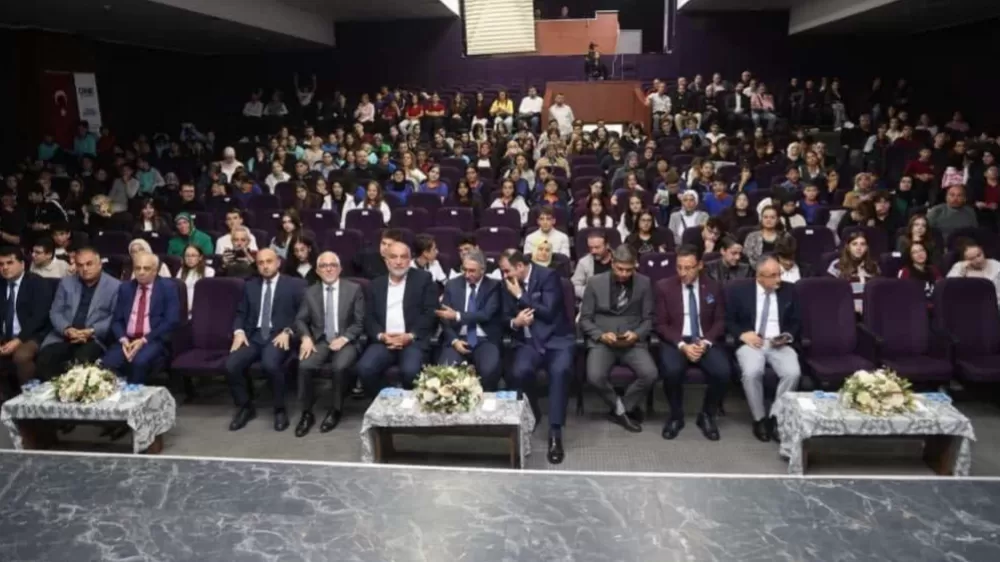 Canik Belediyesi'nden YKS ve LGS şampiyonlarına ödül