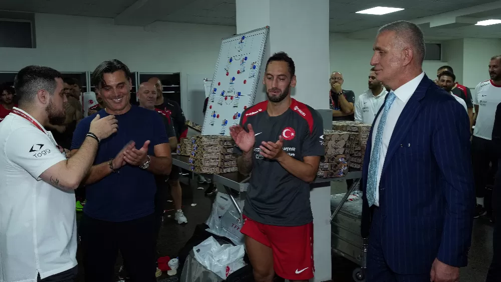 Cumhurbaşkanı Erdoğan'dan deplasmanda Gürcistan'ı 3-2 mağlup eden A Milli Futbol Takımı'na tebrik telefonu