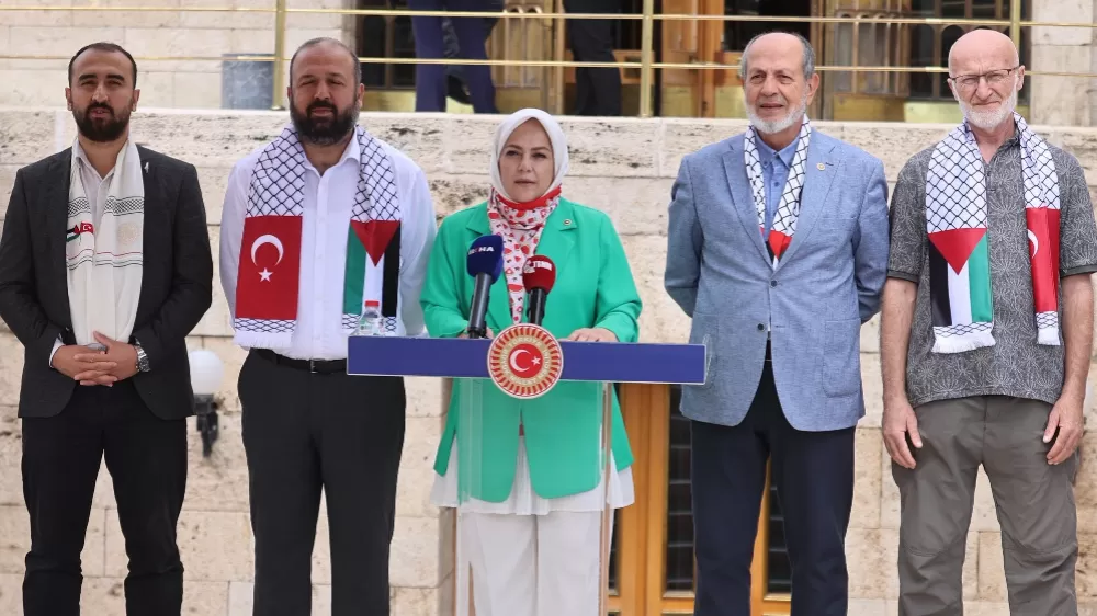 Denizli Milletvekili Milletvekili Sema Silkin Ün TBMM’de Sumud nöbeti başlattı