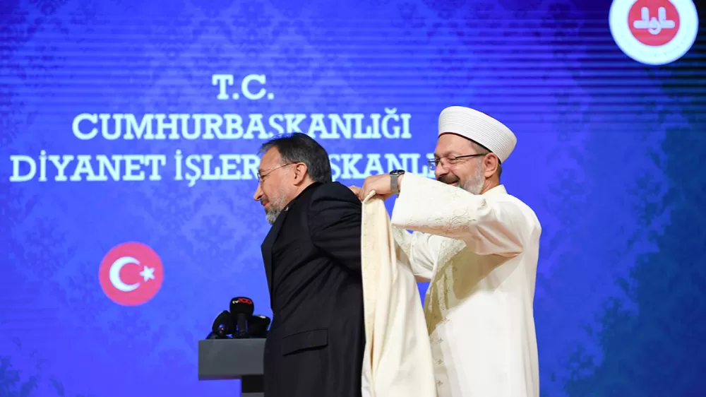 Diyanet İşleri Başkanı Prof. Dr. Safi Arpaguş göreve başladı