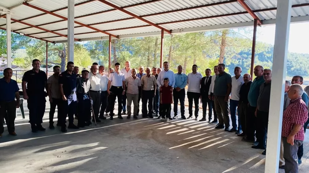 Kaymakam Kuruca, köy ziyaretlerini sürdürüyor Kızıllı'da vatandaşla buluştu