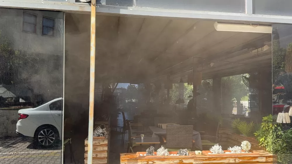 Gazipaşa’da kafe bacasındaki yangını itfaiye ekipleri söndürdü