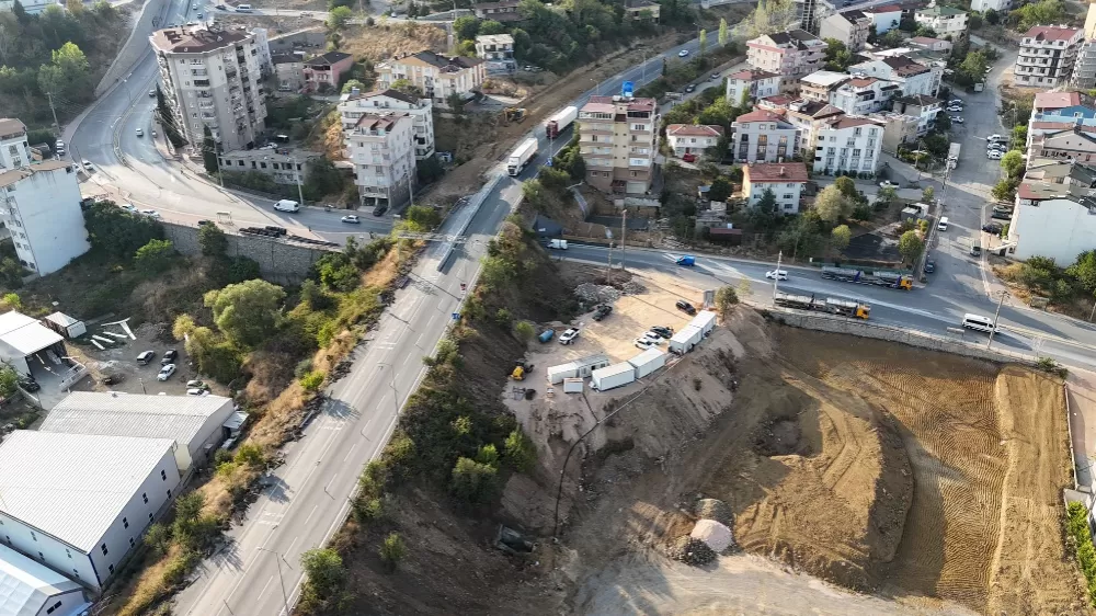 Gebze'deki köprülü kavşak projesinde ilk kazma vuruldu