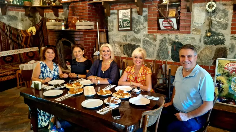 Gülgûn Feyman’dan Kardelen Kestane Şekeri’ne ziyaret