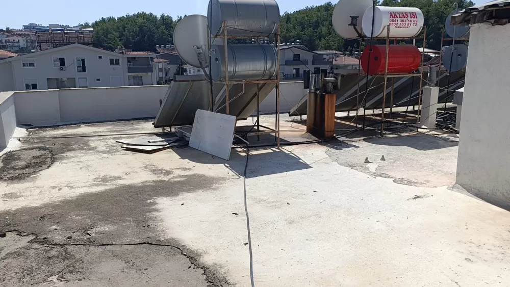 Antalya'da evde unuttuğu anahtar sonu oldu, çatıdan balkona hortumla inmek isterken hayatını kaybetti