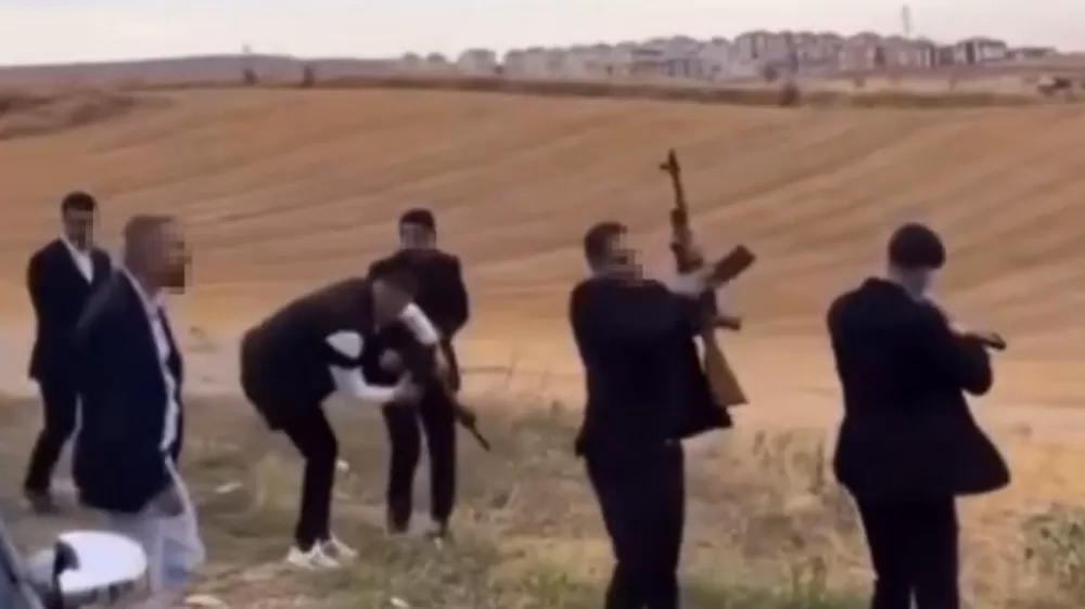 İnegöl'de düğün konvoyunda silah atan şahıslar yakalandı