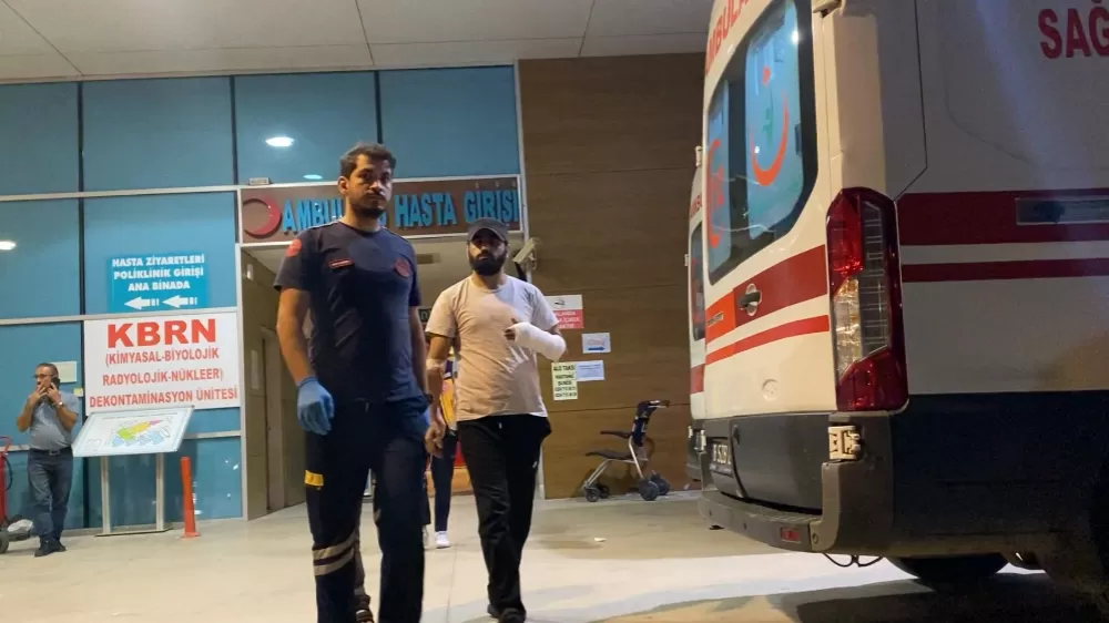 İnegöl'de makineyi keserken kanlar içinde kaldı