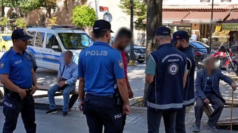 Isparta’da düzensiz göçle mücadele kapsamında huzur uygulaması yapıldı