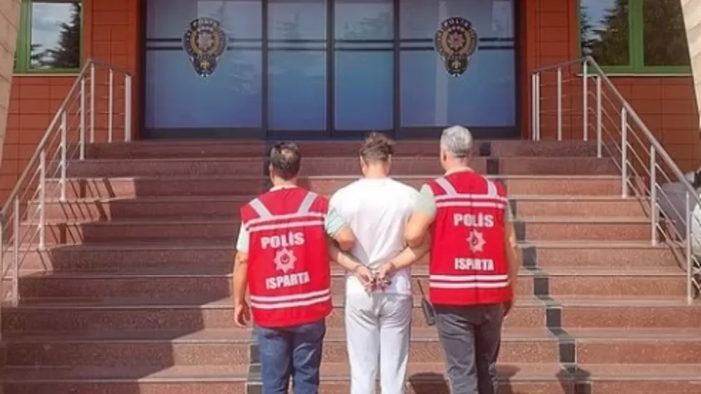 Isparta’da kesinleşmiş hapis cezasıyla aranan 2 şahıs yakalandı