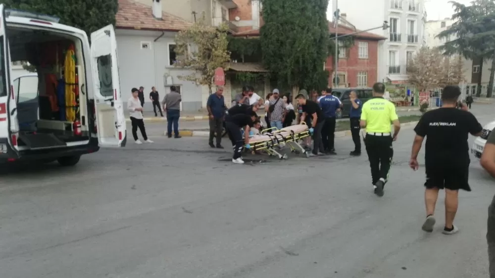 Isparta'da trafik kazası Motosiklet sürücüsü yaralandı