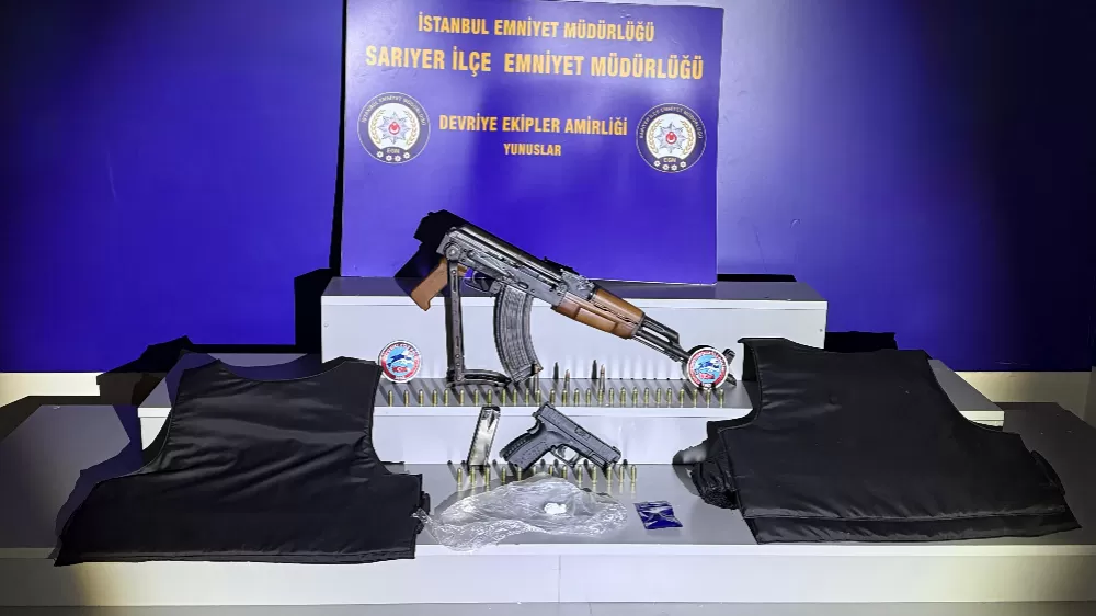   İstanbul Sarıyer'de gitar kılıfında kalaşnikof taşıyan INTERPOL'ün aradığı şahsı, uyuşturucu siparişi yakalattı