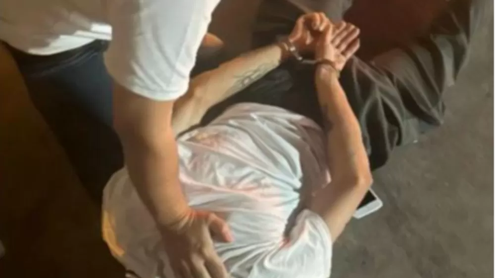 İzmir'de iş yerine silahlı soygun yapan 4 kişi  tutuklandı 