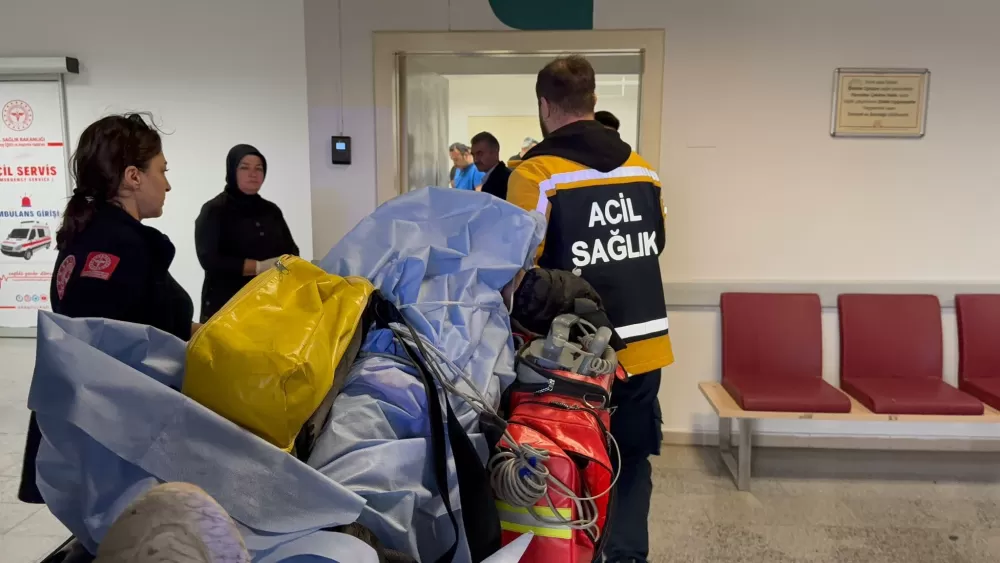 Aksaray'da jandarma aracına minibüs çarptı 2 jandarma şehit oldu, 1 vatandaş hayatını kaybetti