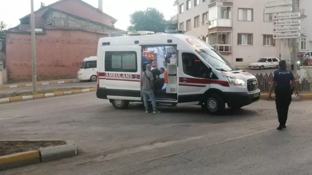 Isparta'da trafik kazası Motosiklet sürücüsü yaralandı