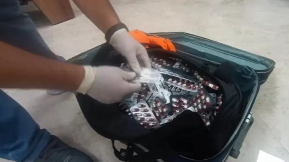 Kastamonu’da 5 bin 326 adet sentetik ecza hapı ele geçirildi