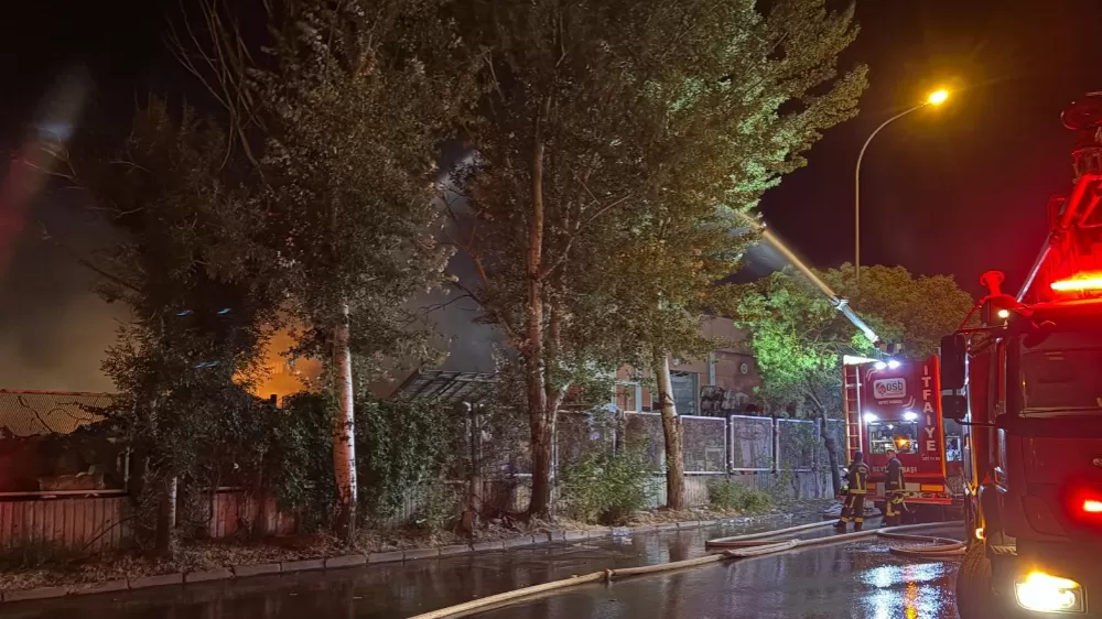 Kayseri'deki Fabrika yangınında 9 saat geride kaldı