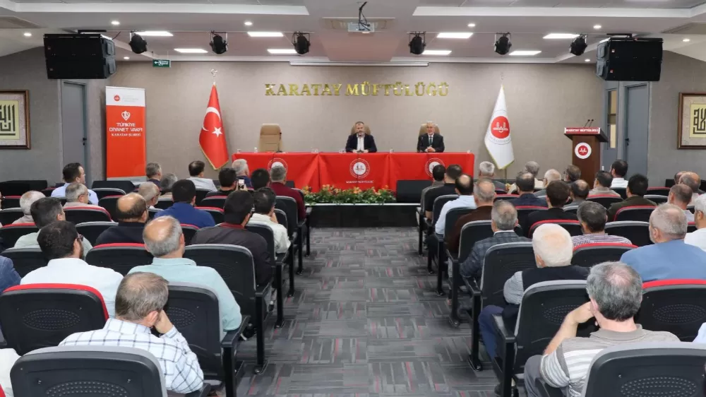 Konya  İl Müftüsü Prof. Dr. Ali Öge, Karatay İlçe Müftülüğü Personeliyle Bir Araya Geldi
