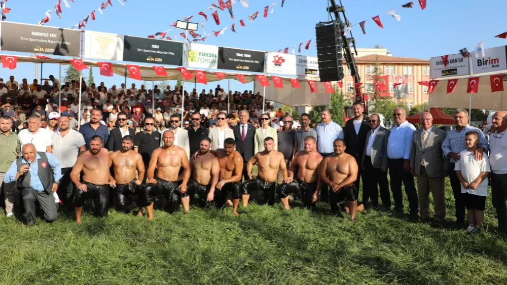Korkuteli Altın Kiraz Yağlı Pehlivan Güreşlerinde Büyük Coşku Başpehlivan Belli oldu 